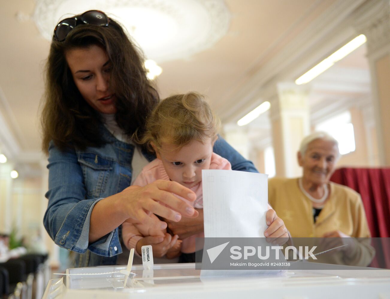Russia votes in municipal elections