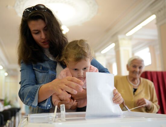 Russia votes in municipal elections