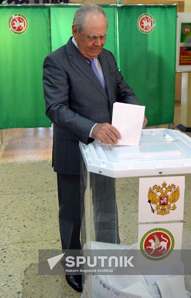 Russia votes in municipal elections