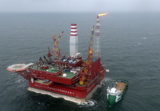 Prirazlomnaya oil platform
