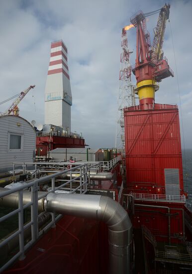 Prirazlomnaya oil platform