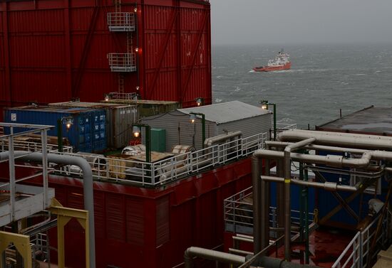 Prirazlomnaya oil platform