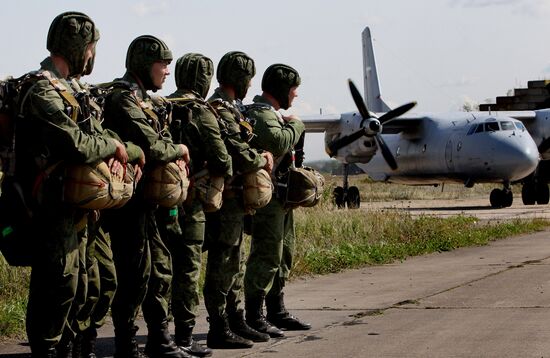 Air assault brigade holds drill as part of Eastern Military District's combat readiness check