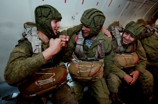Air assault brigade holds drill as part of Eastern Military District's combat readiness check