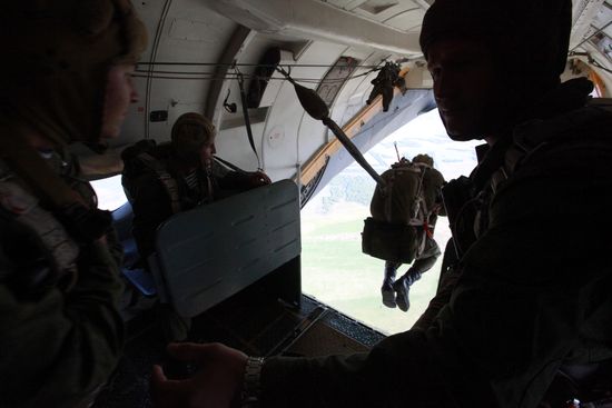Air assault brigade holds drill as part of Eastern Military District's combat readiness check