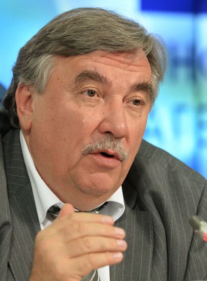 Presentation of Russian Nanotechnology Products sign