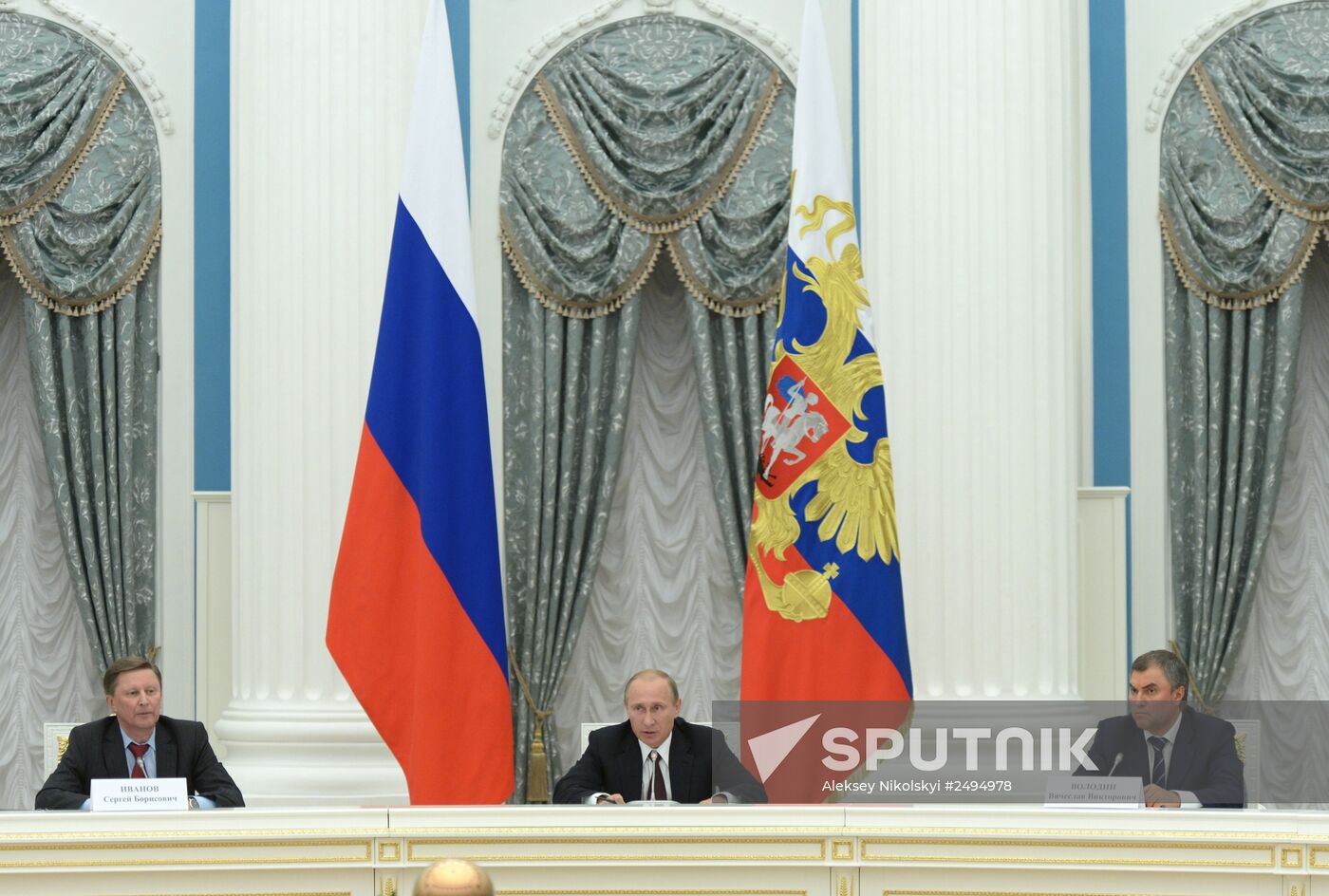 Vladimir Putin meets with elected governors of Russia's regions