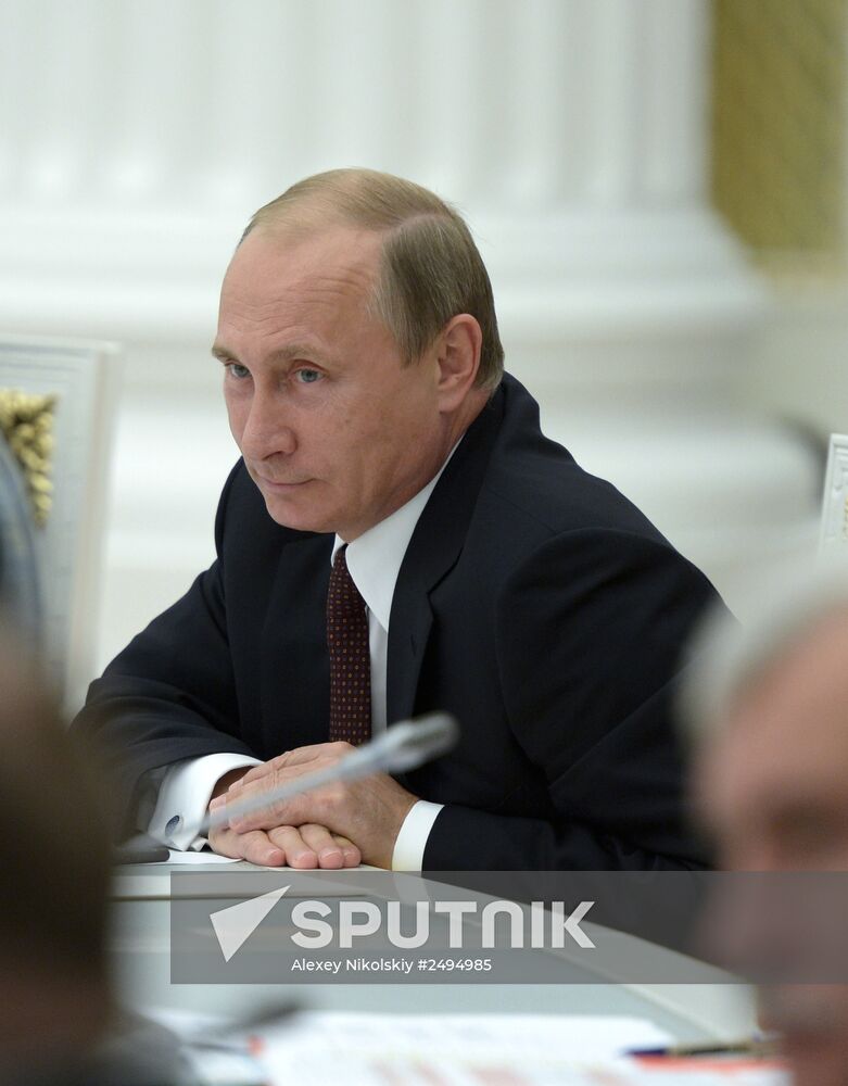 Vladimir Putin meets with elected governors of Russia's regions