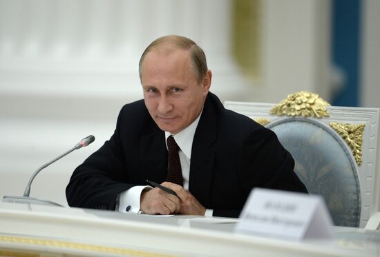 Vladimir Putin meets with elected governors of Russia's regions