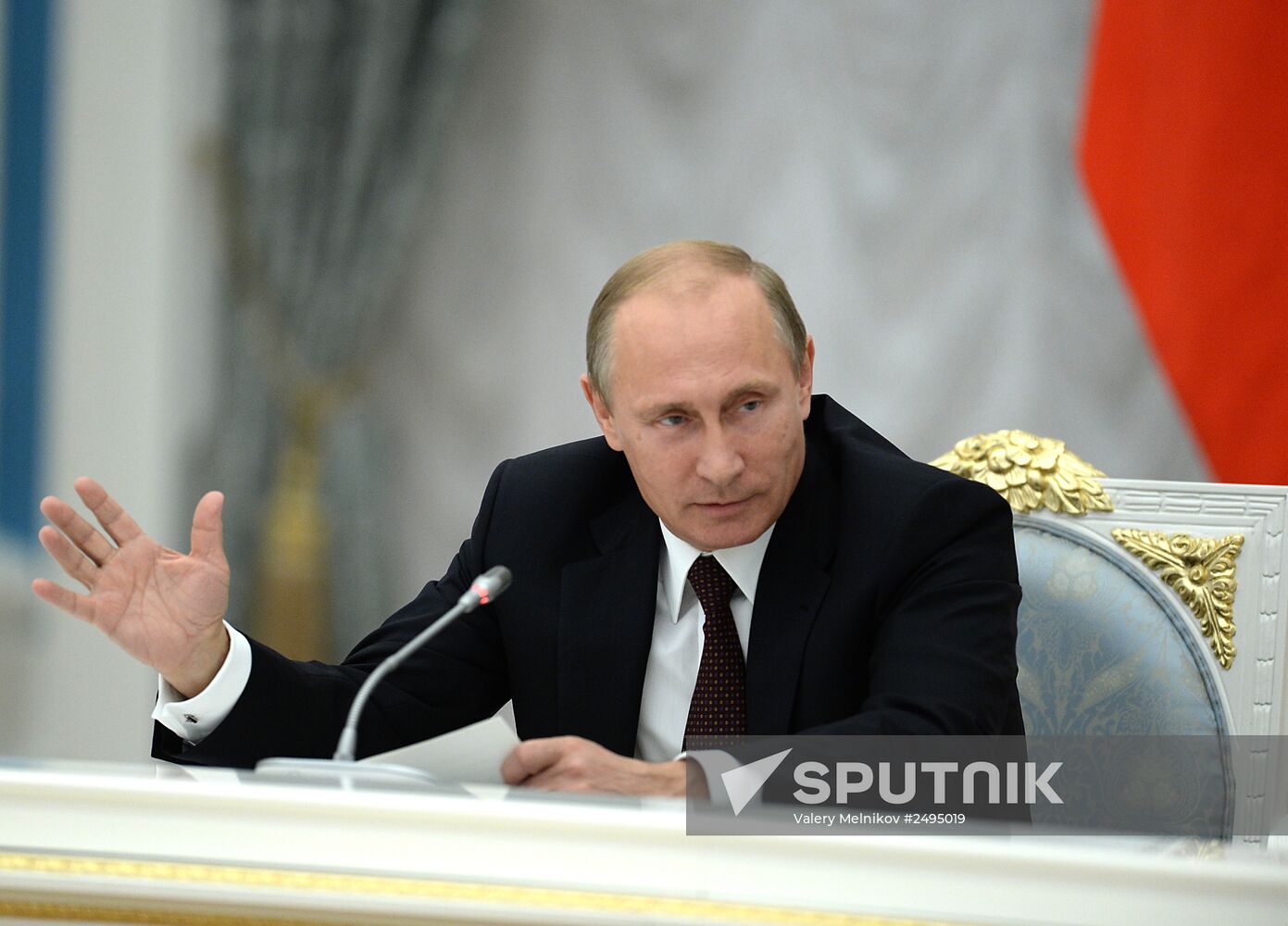 Vladimir Putin meets with elected governors of Russia's regions