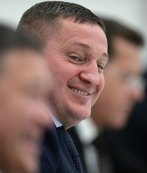 Vladimir Putin meets with elected governors of Russia's regions