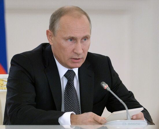 Vladimir Putin holds State Council meeting