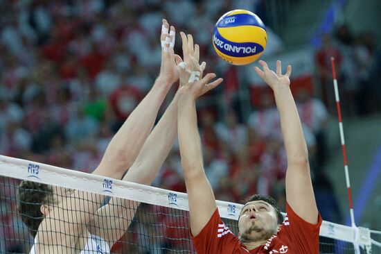 2014 FIVB Volleyball Men's World Championship. Poland vs. Russia