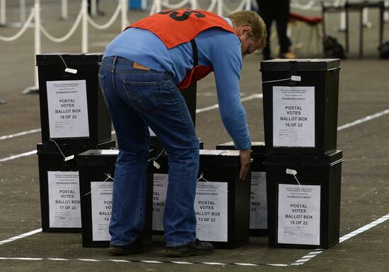 Vote count in Scotland's independence referendum