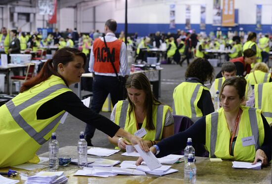 Vote count in Scotland's independence referendum