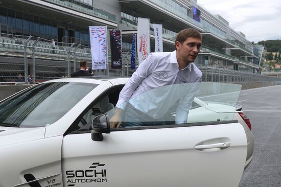 Formula 1 circuit opening