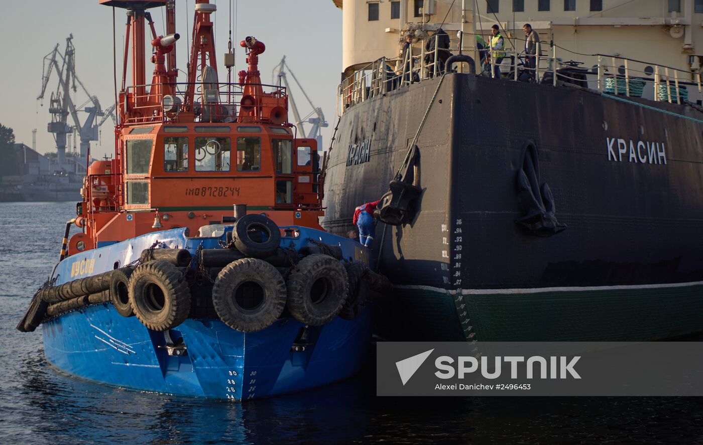 The Krasin icebreaker tigged for repairs