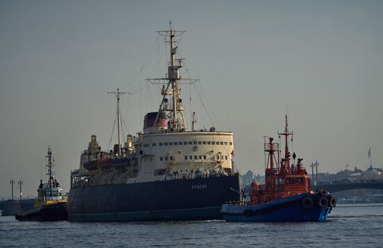The Krasin icebreaker tigged for repairs
