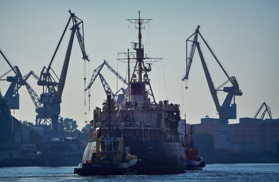 The Krasin icebreaker tigged for repairs