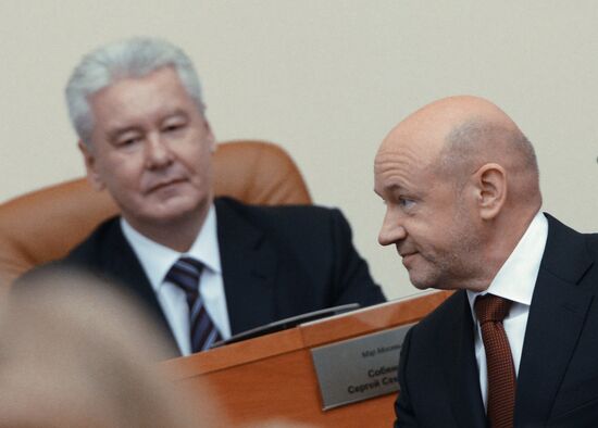 Moscow City Duma deputies of 2014-2019 convocation take ceremonial oath
