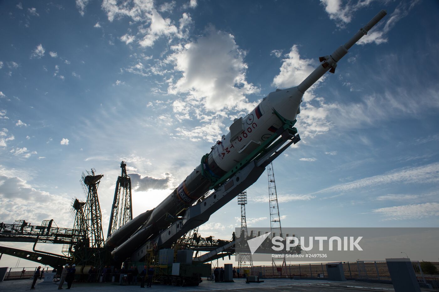 The Soyuz TMA-14M spacecraft approaches the launch pad