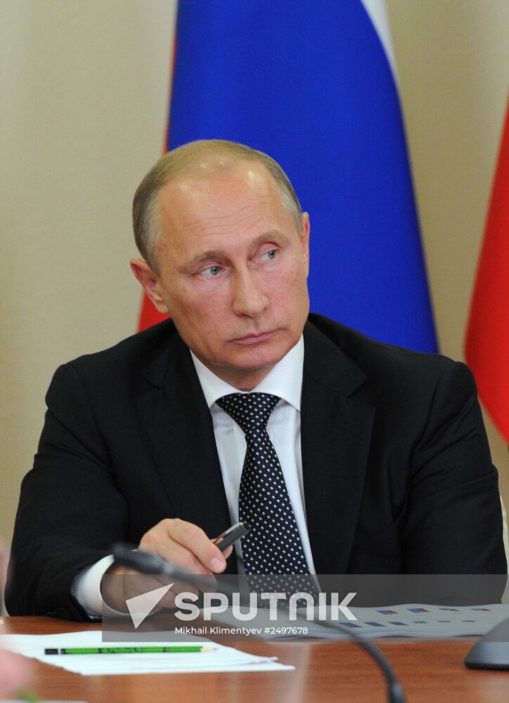 Vladimir Putin visits Novorossiisk