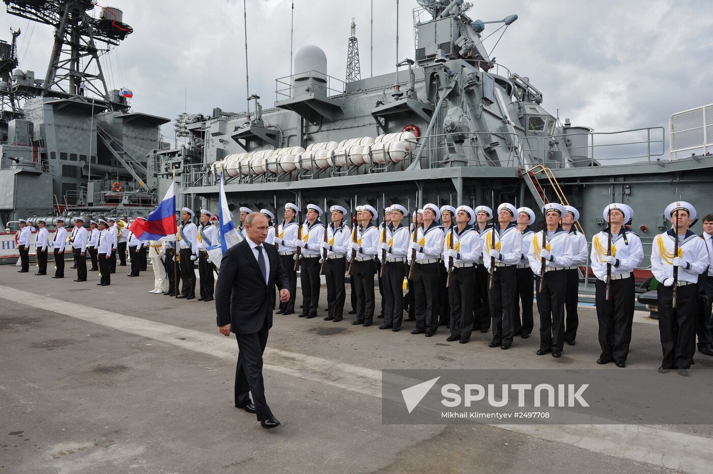 Vladimir Putin visits Novorossiisk