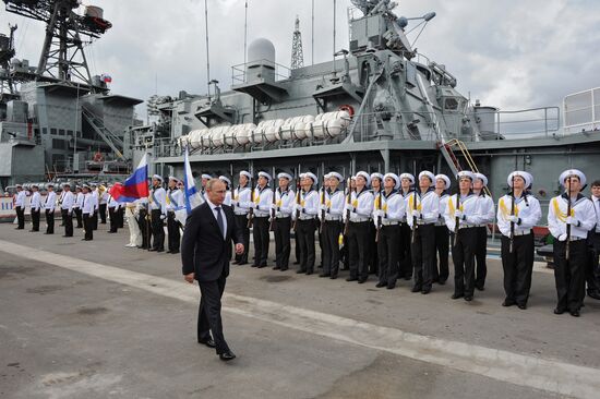 Vladimir Putin visits Novorossiisk
