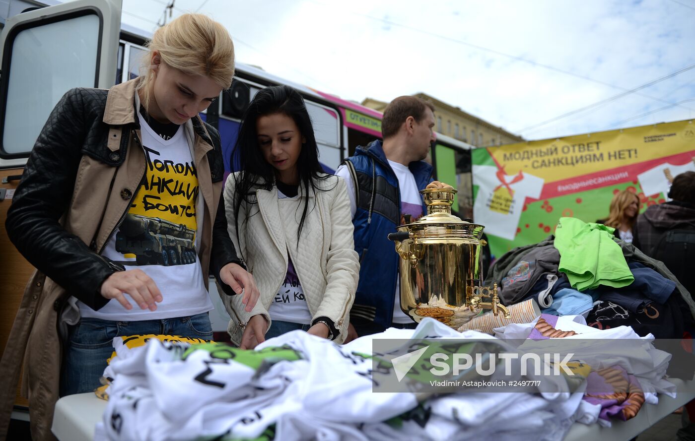 Action "Fashions' answer: No to the Sanctions!"