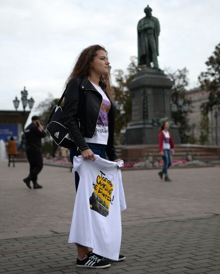 Action "Fashions' answer: No to the Sanctions!"