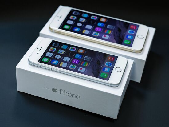 New iPhone 6 and iPhone 6 Plus smartphones