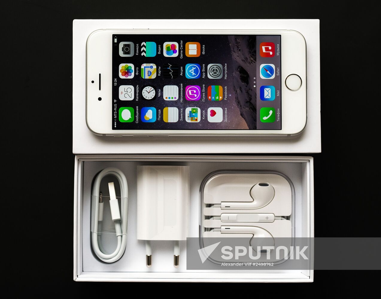 New iPhone 6 and iPhone 6 Plus smartphones