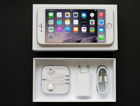 New iPhone 6 and iPhone 6 Plus smartphones
