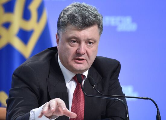 News conference with Ukrainian President Petro Poroshenko in Kiev