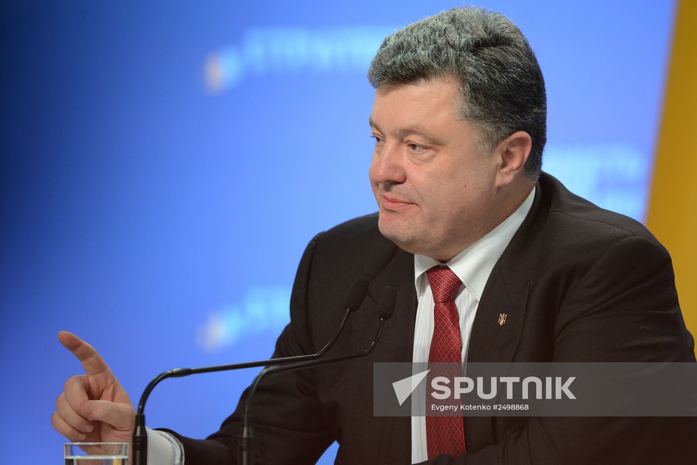 News conference with Ukrainian President Petro Poroshenko in Kiev