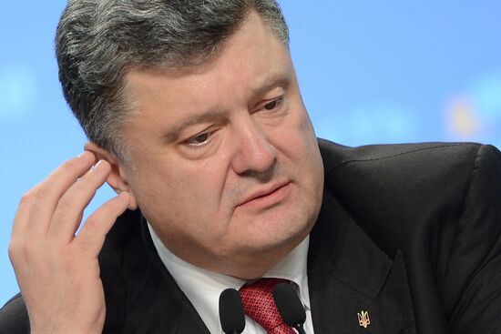 News conference with Ukrainian President Petro Poroshenko in Kiev