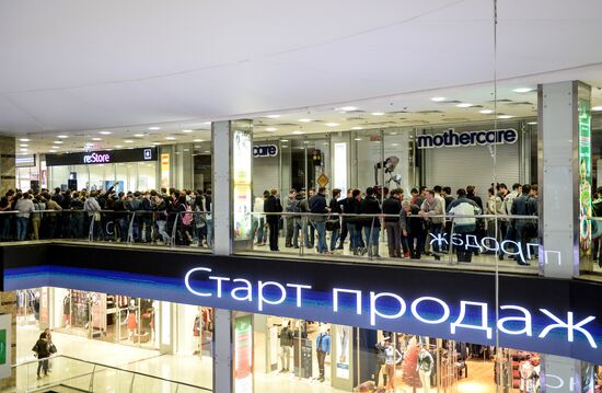 iPhone 6, 6-plus go on sale in Russia