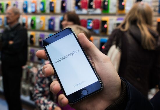 iPhone 6, 6 plus go on sale in Russia
