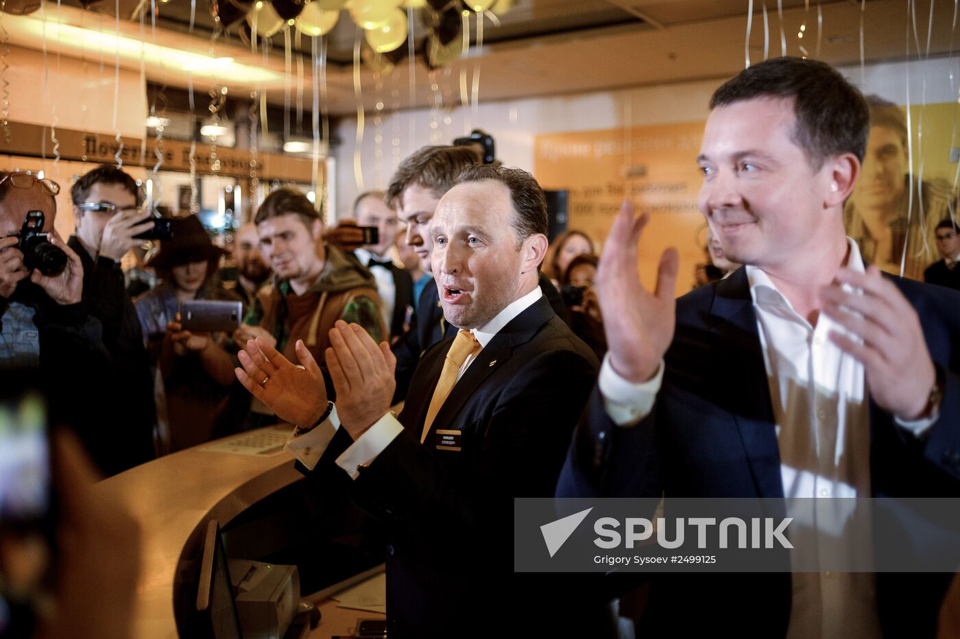 iPhone 6, 6 plus go on sale in Russia