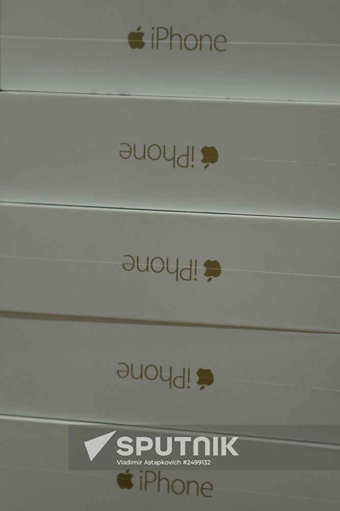 iPhone 6, 6 plus go on sale in Russia