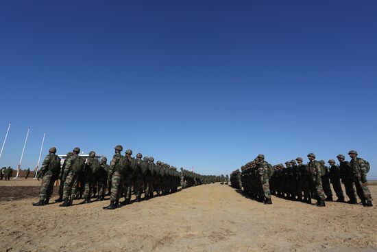 Joint Russian-Indian drills Indra-2014 kick off
