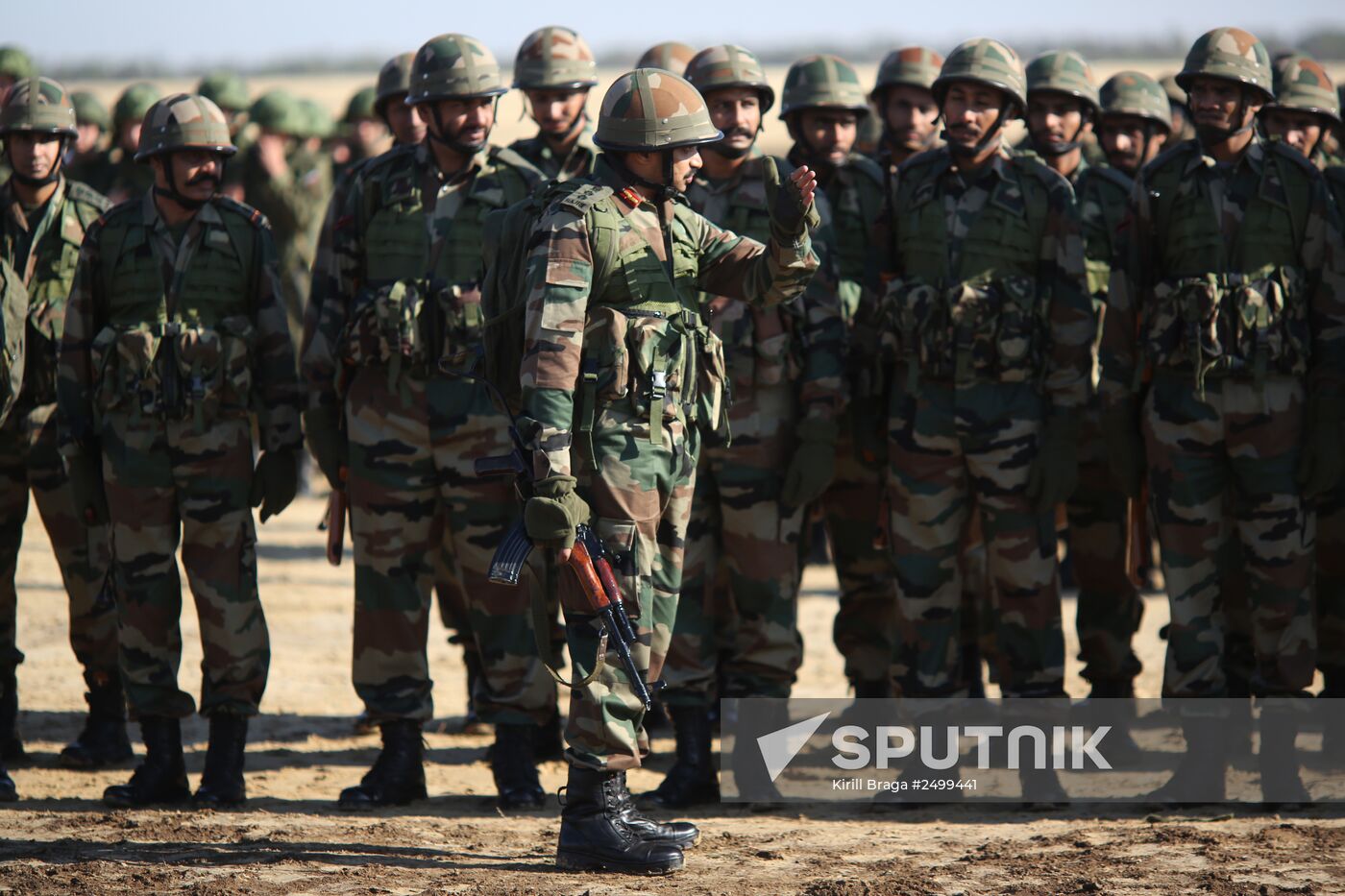 Joint Russian-Indian drills Indra-2014 kick off