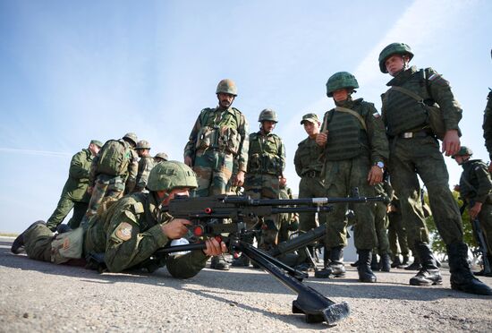 Joint Russian-Indian drills Indra-2014