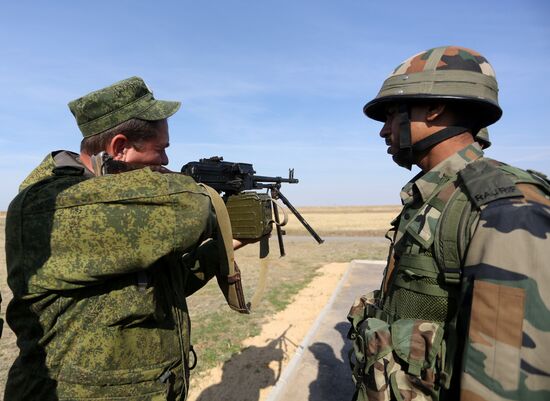 Joint Russian-Indian drills Indra-2014