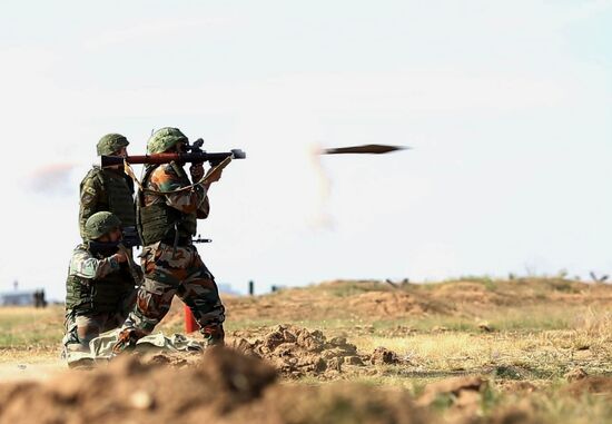 Joint Russian-Indian drills Indra-2014