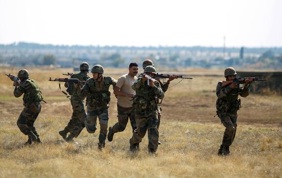 Joint Russian-Indian drills Indra-2014