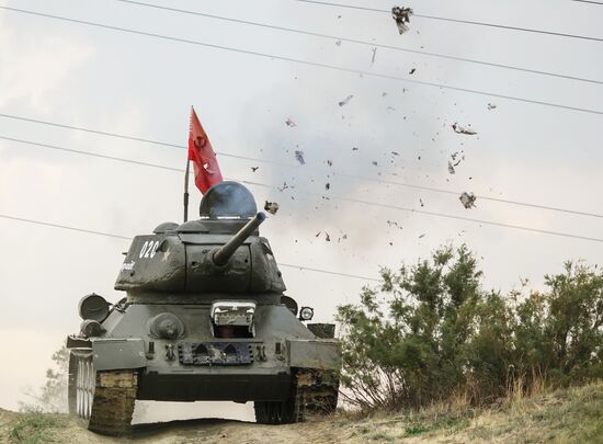 Historic reenactment of battles for Mamayev Kurgan