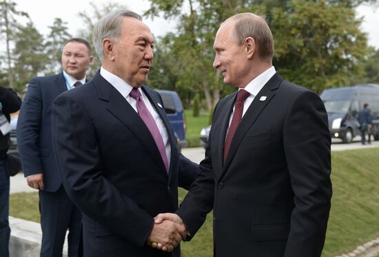 Vladimir Putin attends 4th Caspian Summit