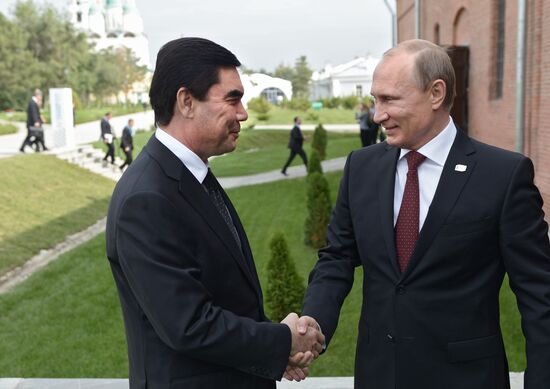 Vladimir Putin participates in Fourth Caspian Summit