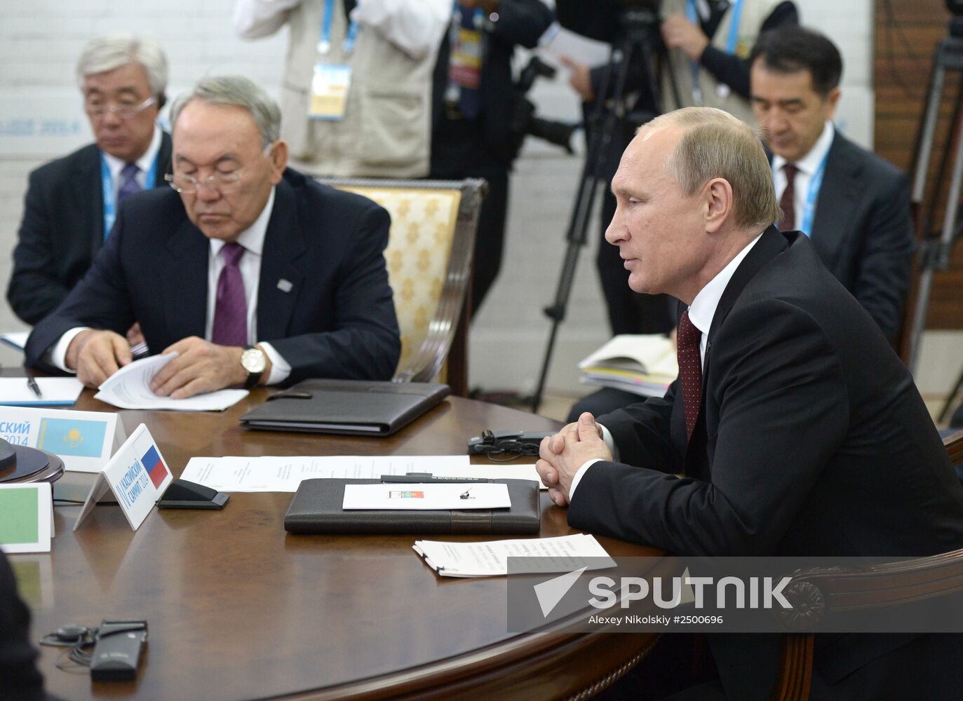 Vladimir Putin attends 4th Caspian Summit